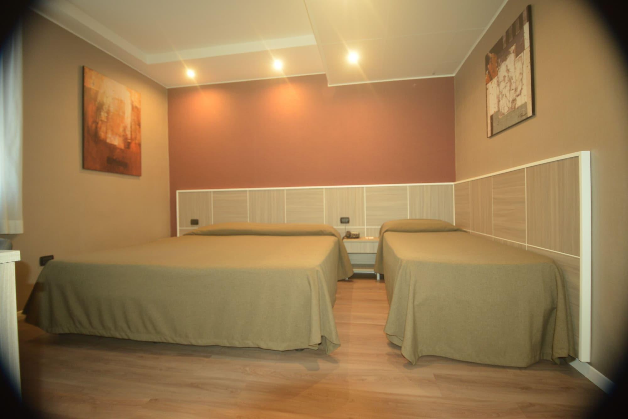 Hotel Tiempo Napoli Esterno foto