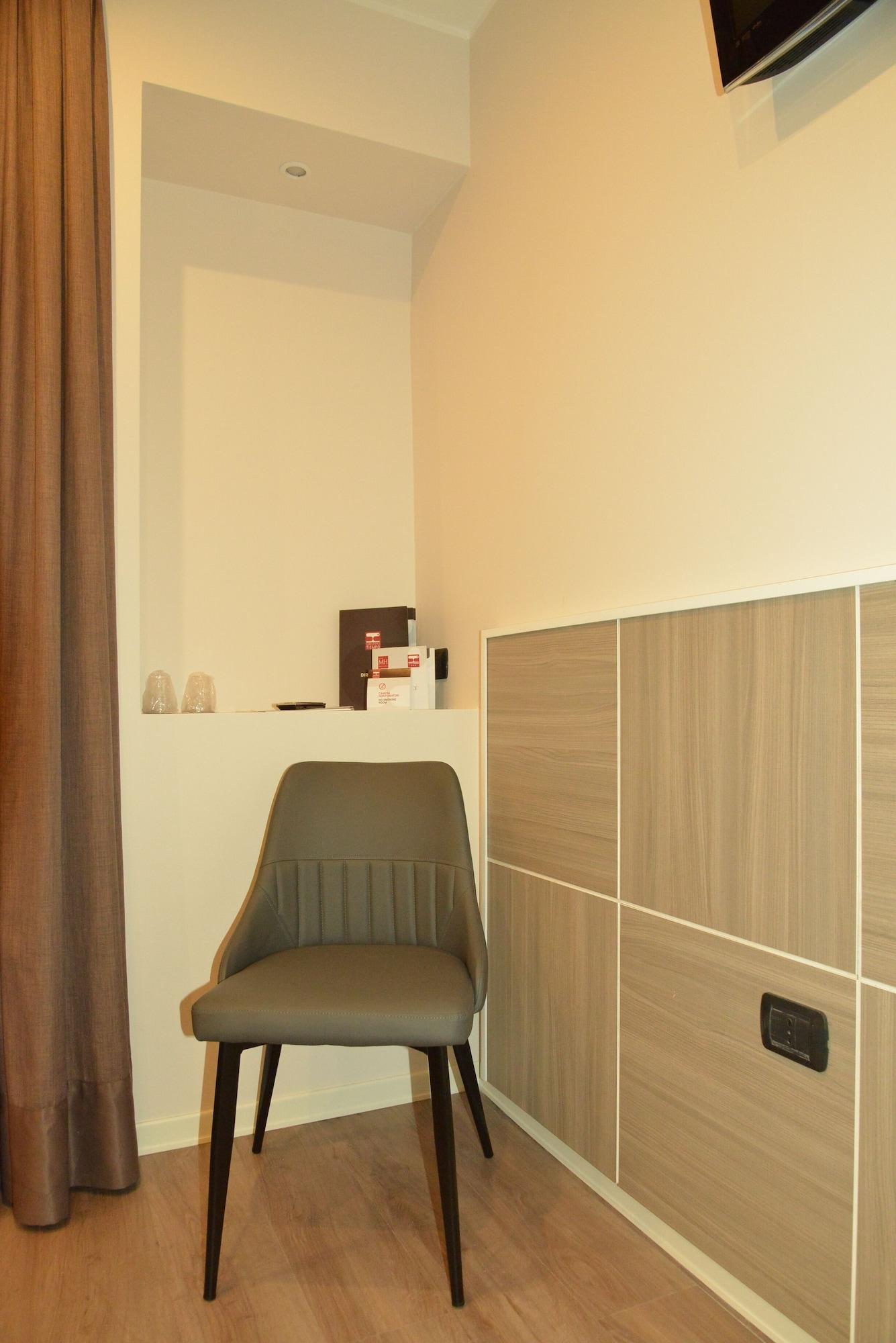 Hotel Tiempo Napoli Esterno foto