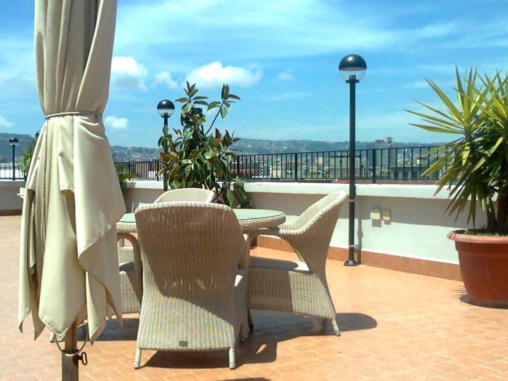 Hotel Tiempo Napoli Servizi foto