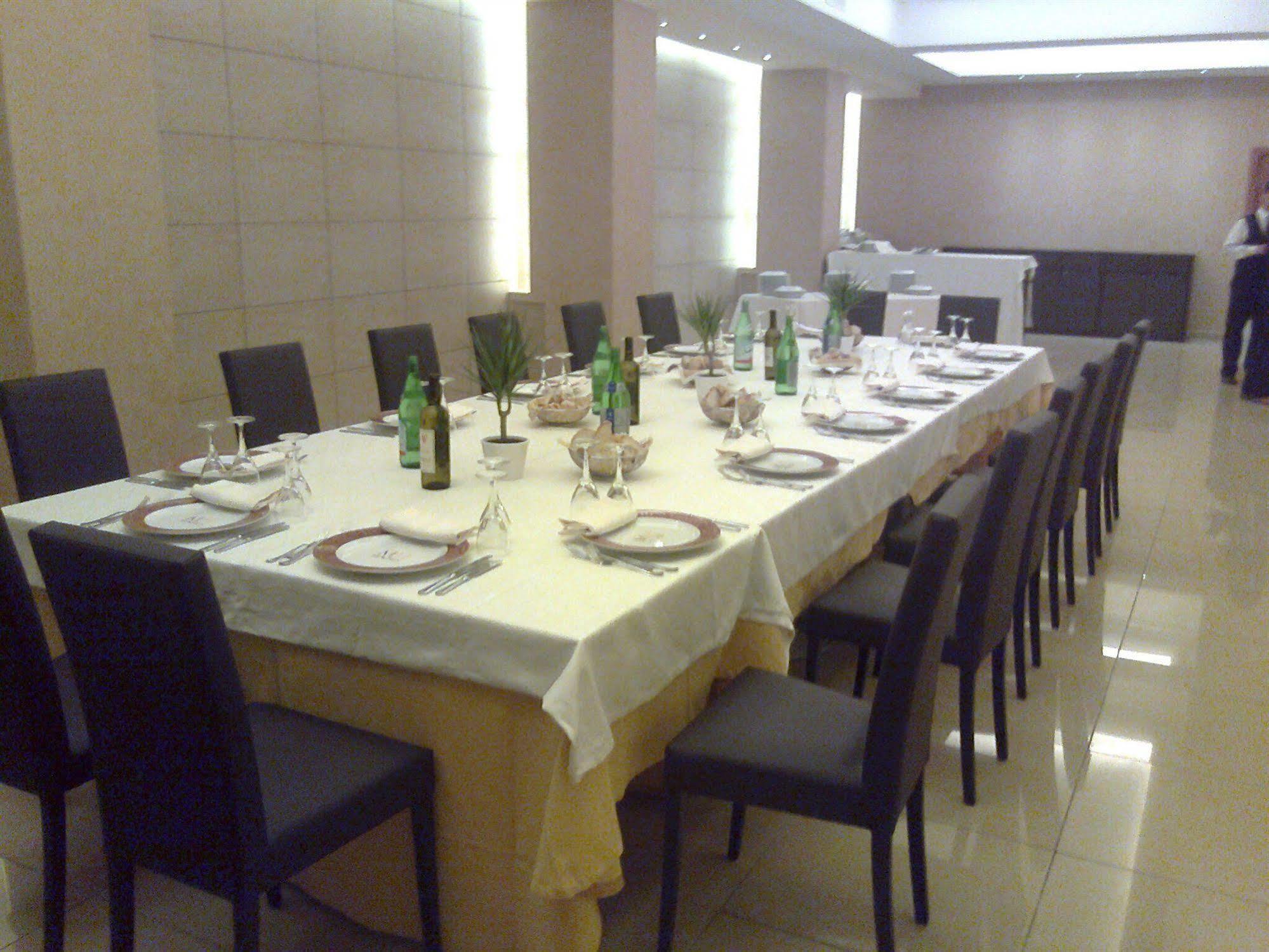 Hotel Tiempo Napoli Esterno foto
