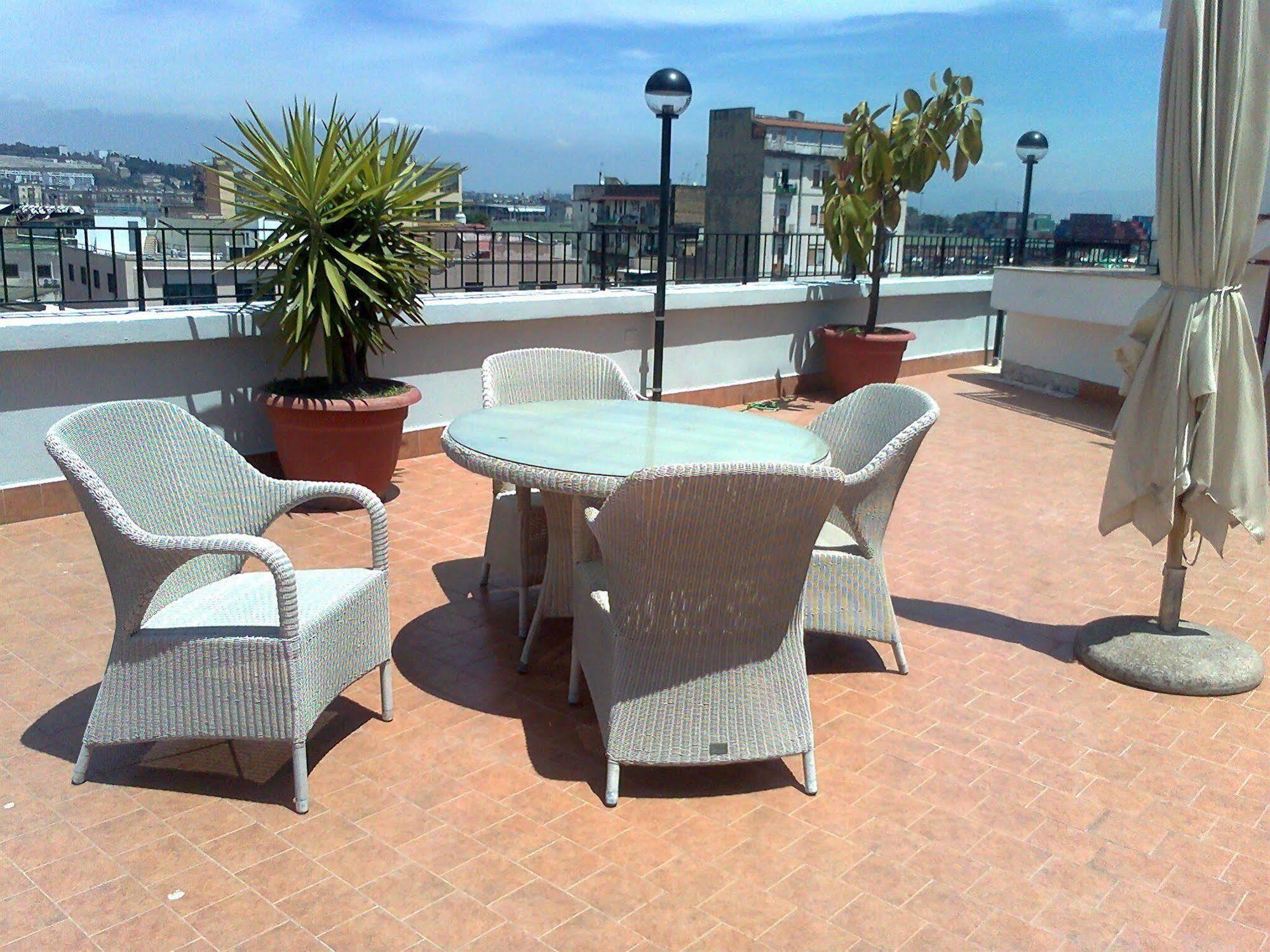 Hotel Tiempo Napoli Servizi foto